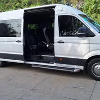 Puerta lateral de unidad turística MAIGAB